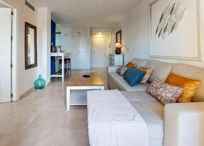 1 Bedroom Stunning In Lägenhet
